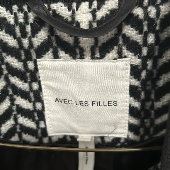 Avec les filles jacket. Size xs. Black and white jacket - Picture 3 of 4